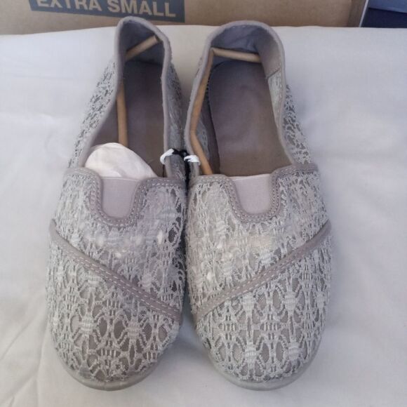 New women's lace flat shoes size 9-10 (L) - Picture 1 of 4